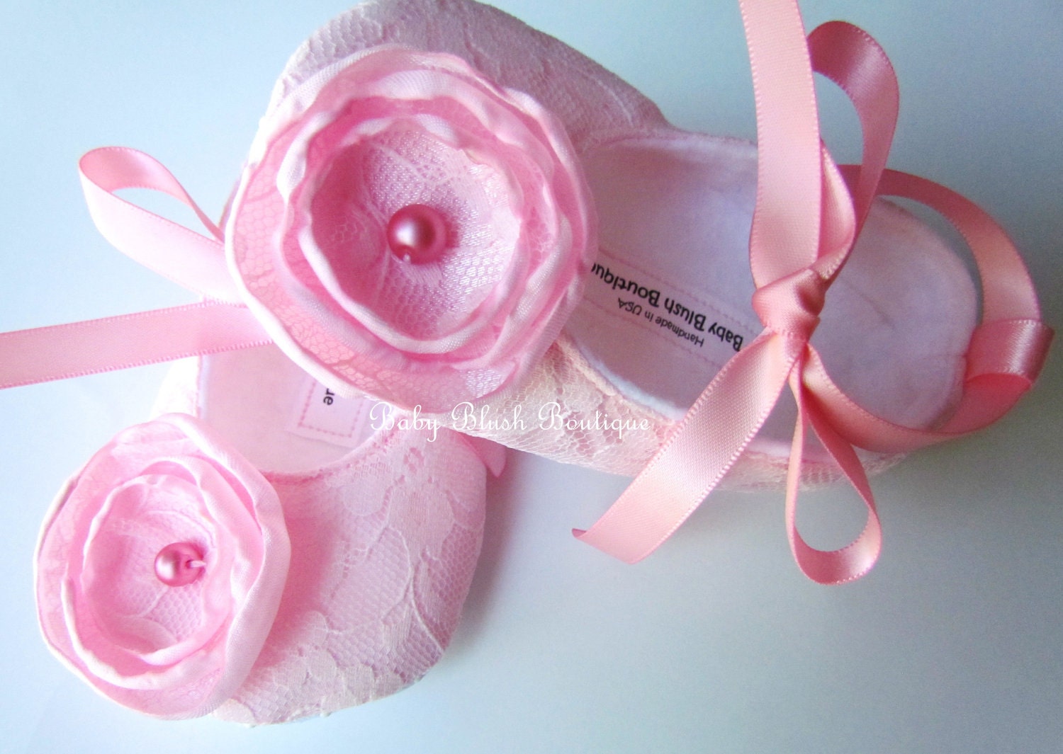 Pink Lace Baby Shoes Vintage Infant Ballerina Slippers Baby Girl Dress Shoes Newborn Photo Outfit Baby Shower Gift Elegant Baby Shoes
