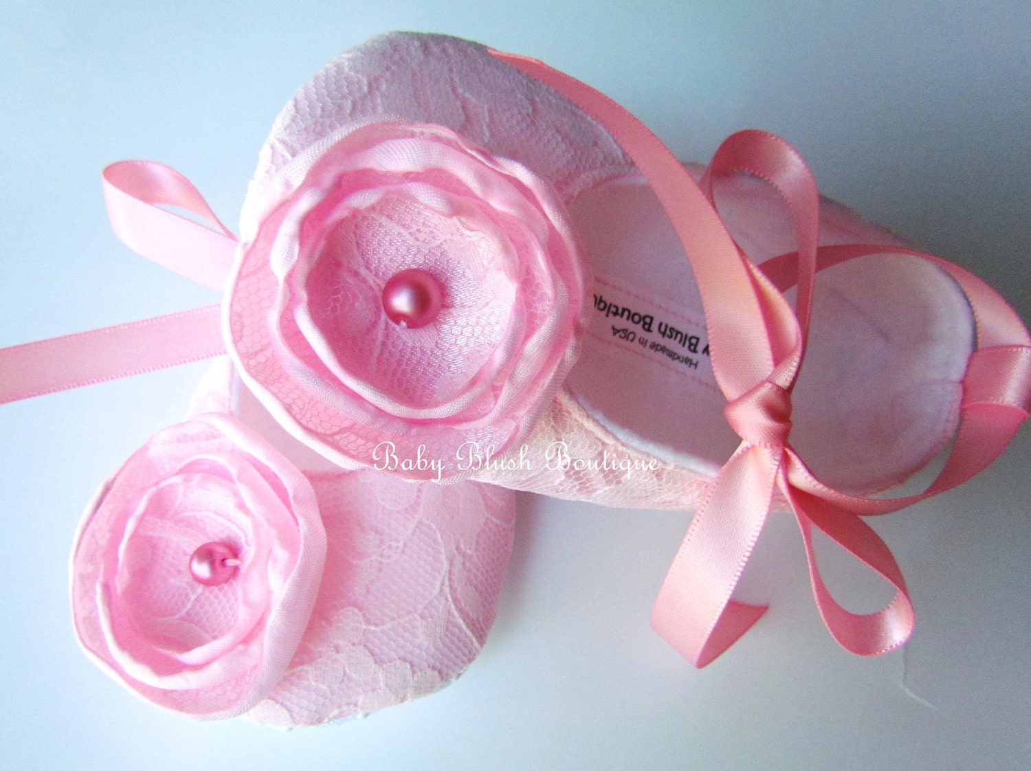 Pink Lace Baby Shoes Vintage Infant Ballerina Slippers Baby Girl Dress Shoes Newborn Photo Outfit Baby Shower Gift Elegant Baby Shoes