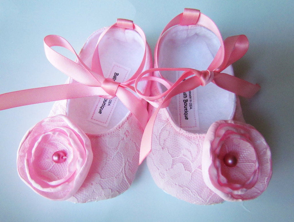 Pink Lace Baby Shoes Vintage Infant Ballerina Slippers Baby Girl Dress Shoes Newborn Photo Outfit Baby Shower Gift Elegant Baby Shoes