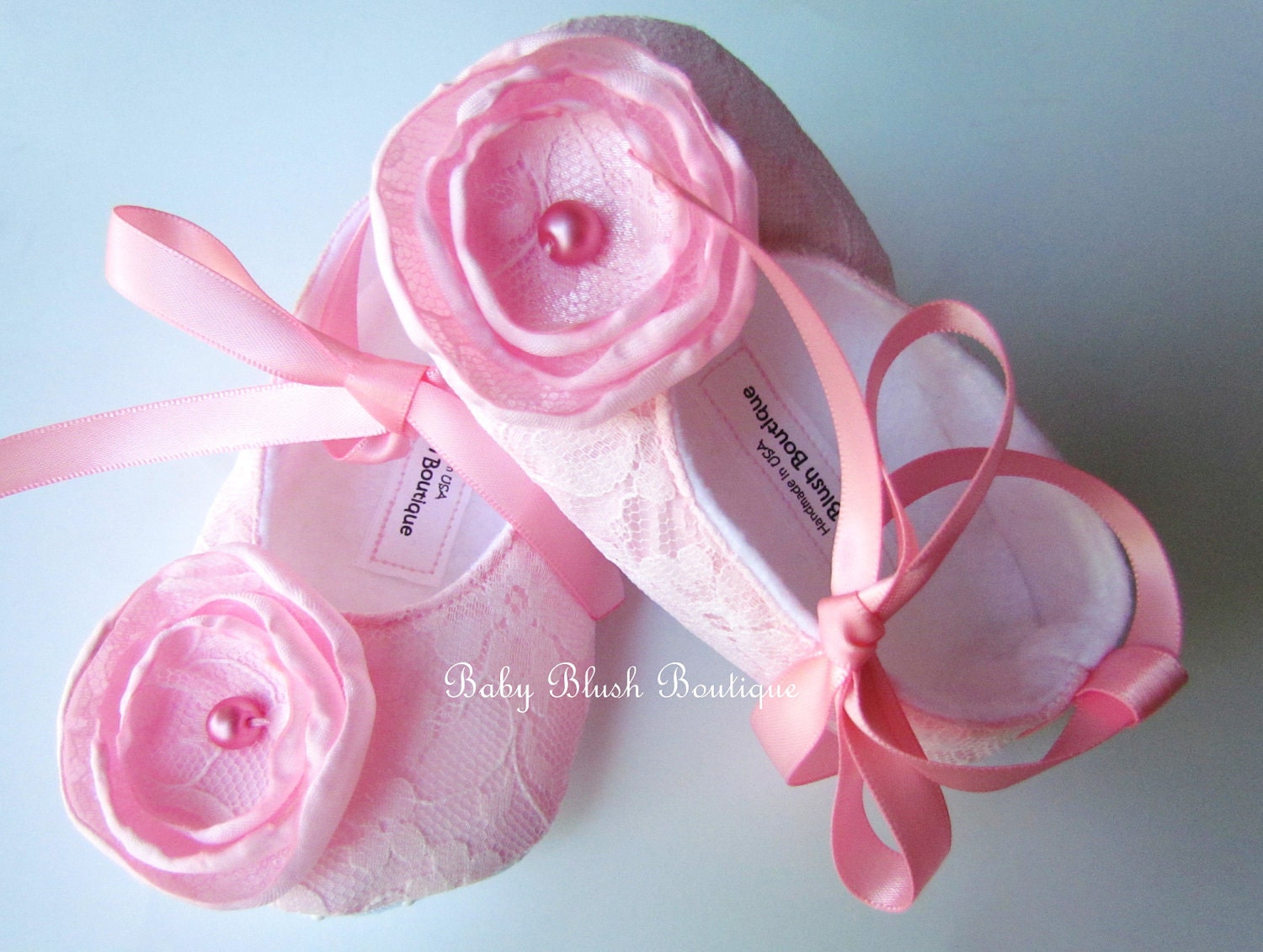 Pink Lace Baby Shoes Vintage Infant Ballerina Slippers Baby Girl Dress Shoes Newborn Photo Outfit Baby Shower Gift Elegant Baby Shoes
