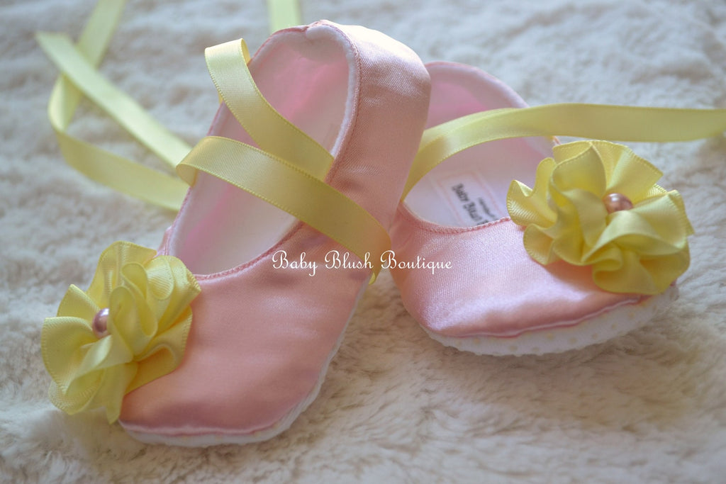 Baby Pink Satin Baby Shoes Infant Ballerina Slippers Soft Baby Girl Dress Shoes Newborn Coming Home Outfit Baby Shower Gift