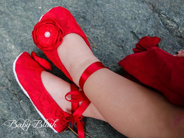 Red Lace Baby Shoes Vintage Infant Ballerina Slippers Baby Girl Dress Shoes Holiday Outfit Baby Shower Gift Boutique Shoes