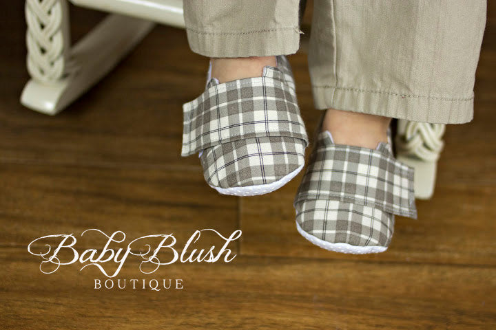 Grey Baby Boy Shoes Soft Sole Infant Shoes Neutral Baby Shoes Newborn Everyday Shoes Baby Shower Gift Toddler First Walking Shoes
