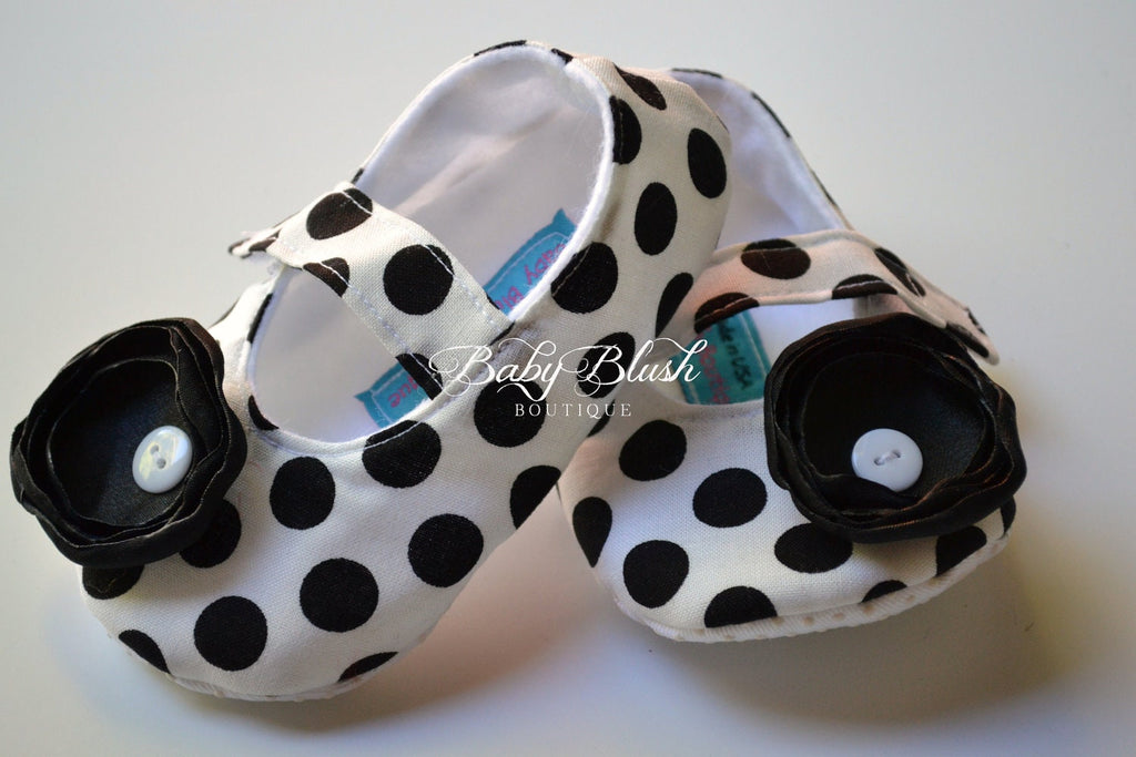 Black White Polka Dot Baby Shoes Infant Girl Ballerina Slippers Classic Baby Shoes Photo Outfit Baby Shower Gift Soft Boutique Shoes