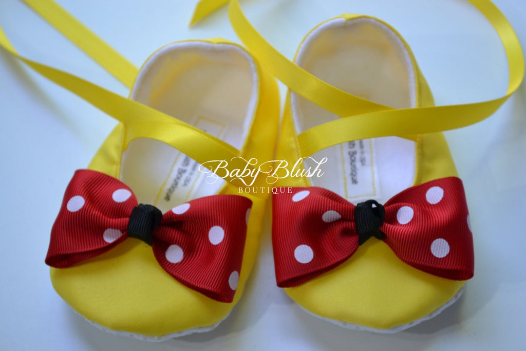 Minnie Inspired Yellow Baby Shoes Infant Girl Ballerina Slippers Polka Dot Bow Baby Outfit First Birthday Shoes Baby Shower Gift