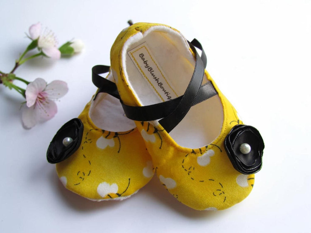Bumble Bee Baby Shoes Yellow Black Infant Ballerina Slippers Baby Girl Costume Outfit First Birthday Shoes Baby Shower Gift Boutique Shoes
