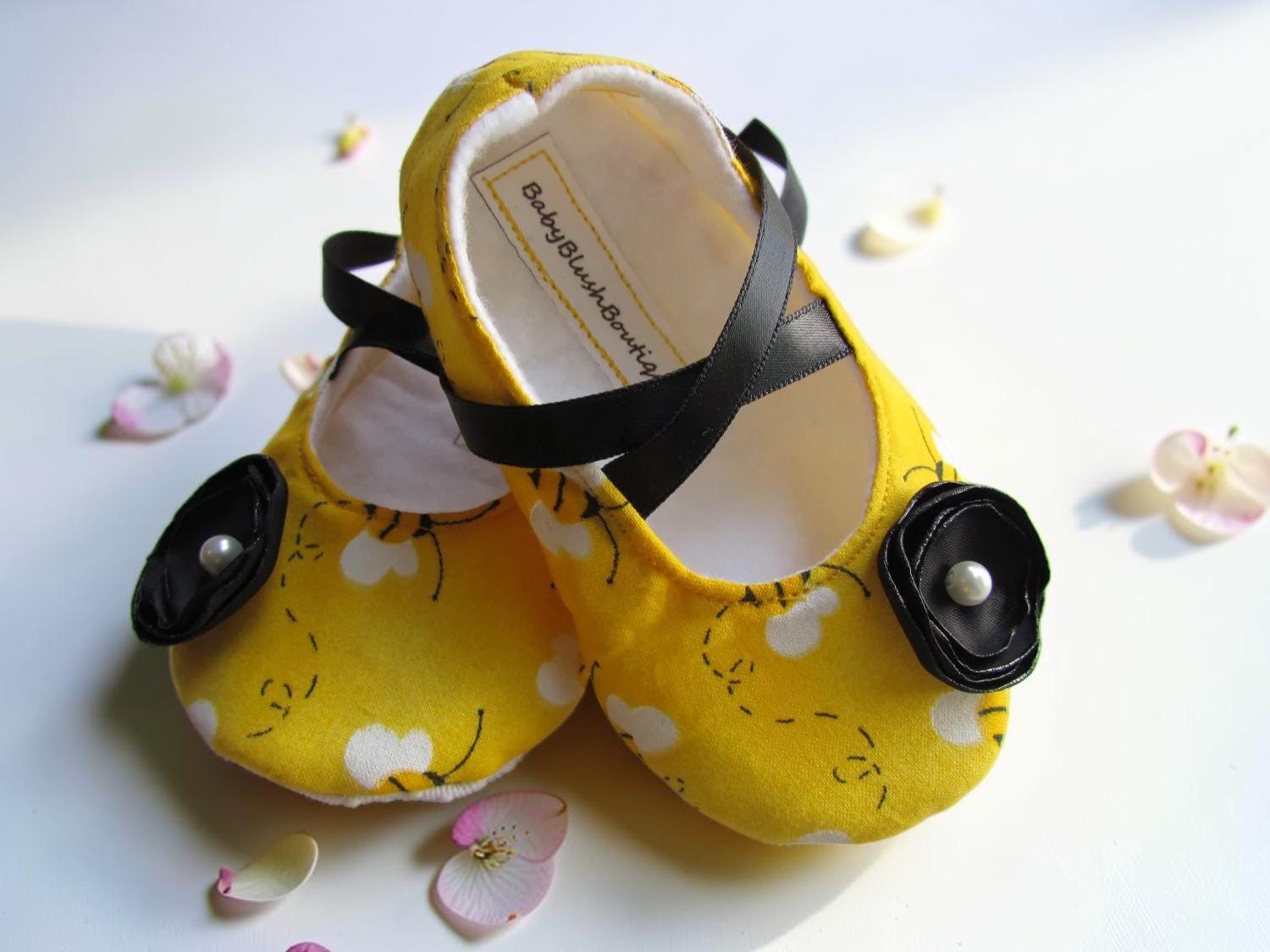 Bumble Bee Baby Shoes Yellow Black Infant Ballerina Slippers Baby Girl Costume Outfit First Birthday Shoes Baby Shower Gift Boutique Shoes