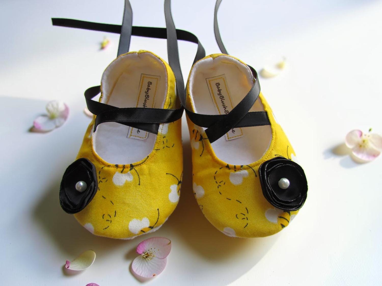 Bumble Bee Baby Shoes Yellow Black Infant Ballerina Slippers Baby Girl Costume Outfit First Birthday Shoes Baby Shower Gift Boutique Shoes