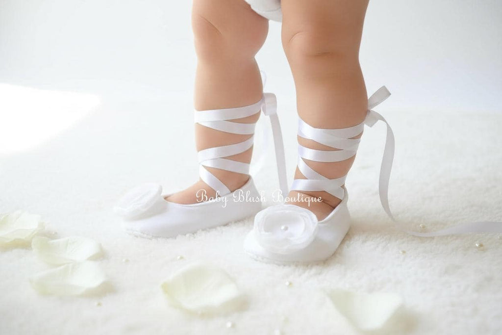 White Cotton Baby Shoes Soft Infant Ballerina Slippers Newborn Coming Home Shoes Baptism Baby Outfit Baby Shower Gift Neutral Shoes